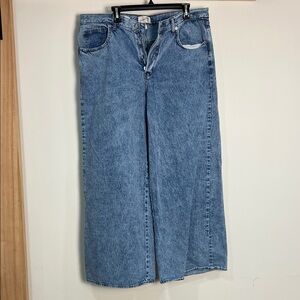 Universal Thread Light Blue Flare Jeans